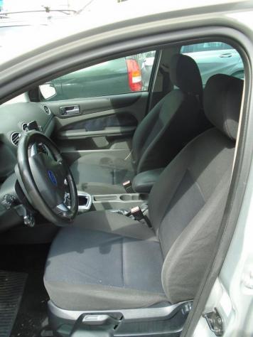 FORD Focus '2007 5p 1.6 tdci 90cv 123000 KM - Foto 7