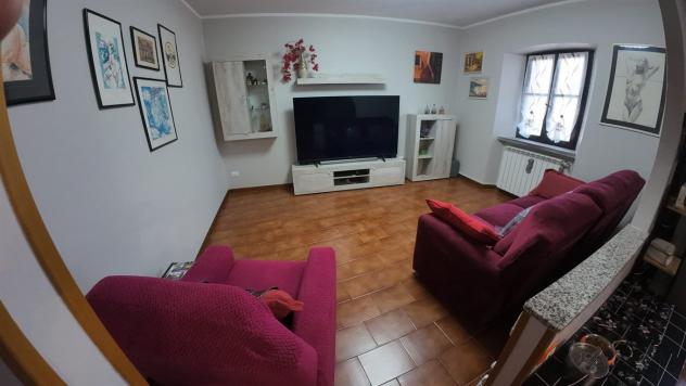 Elegante quadrilocale con box in una suggestiva località di San Giovanni Bianco - Foto 6