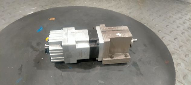 Motorino passo a passo del cambio Linde per New Holland TVT145