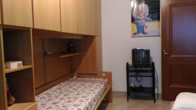 Camera in rovere completa di scrivania - Foto 2