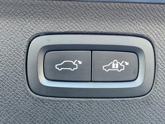 VOLVO XC90 B5 (d) AWD Geartronic 7 posti R-design rif. 20224333 - Foto 2