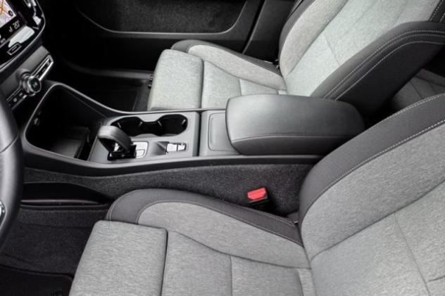 VOLVO XC40 T2 automatico Core rif. 24049468 - Foto 8