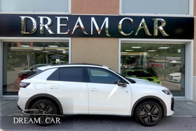 VOLKSWAGEN T-Roc 1.5 eTSI ACT 150 CV DSG R-Line TETTO-GANCIO-19" rif. 23816157 - Foto 6