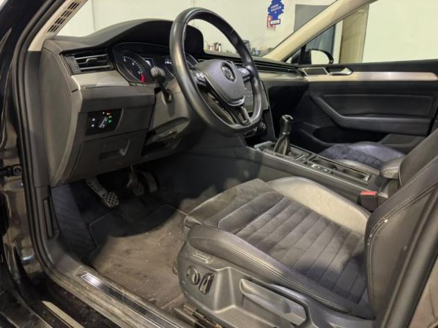 VOLKSWAGEN Passat Variant 2.0 TDI Executive BlueMotion Tech. 150CV rif. 24091150 - Foto 10