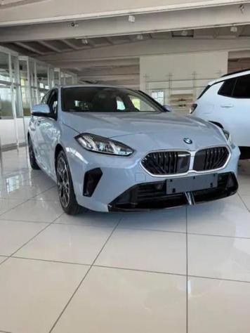 BMW 120 i 48V Msport 5 Porte Auto + Pack Mosport & Sosp. rif. 24055215 - Foto 3