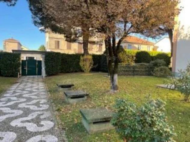 Immobile in asta di 181 m², box auto in vendita a Biella - Foto 2