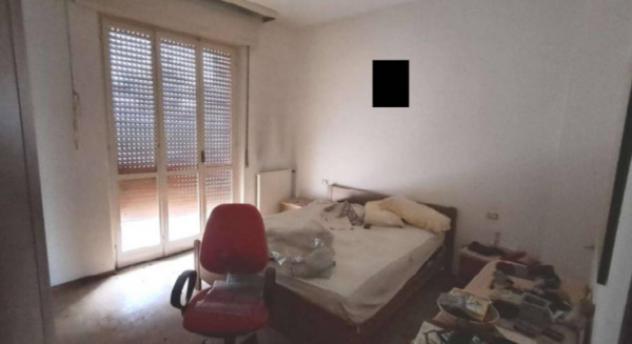 Immobile in asta di 82 m², box auto in vendita a Gorla Maggiore - Foto 9