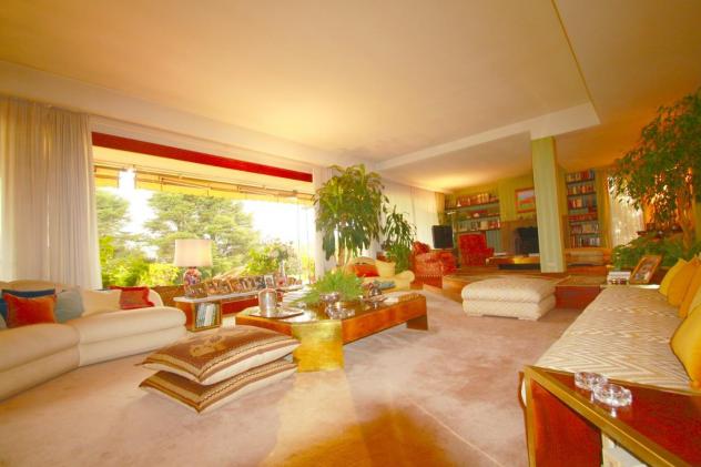 Villa in vendita a Monte San Quirico - Lucca 1000 mq Rif: 774647