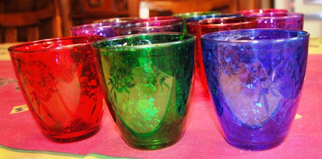 12 bicchieri colorati mai usati - Foto 4