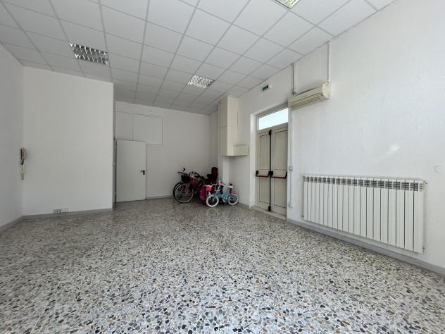 1 Vetrina in affitto a Pescara - Foto 11