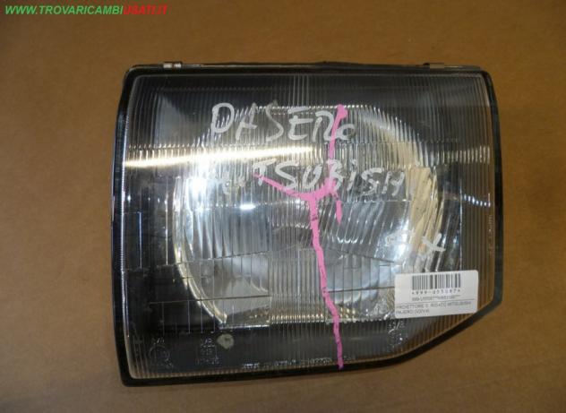 PROIETTORE S. RIGATO MITSUBISHI PAJERO (V2/V4)  Parti elettriche  Fanaleria  Proiettori  Proiettore ant. MITSUBISHI - PAJERO - 01-09-1997 - 01-05-2000