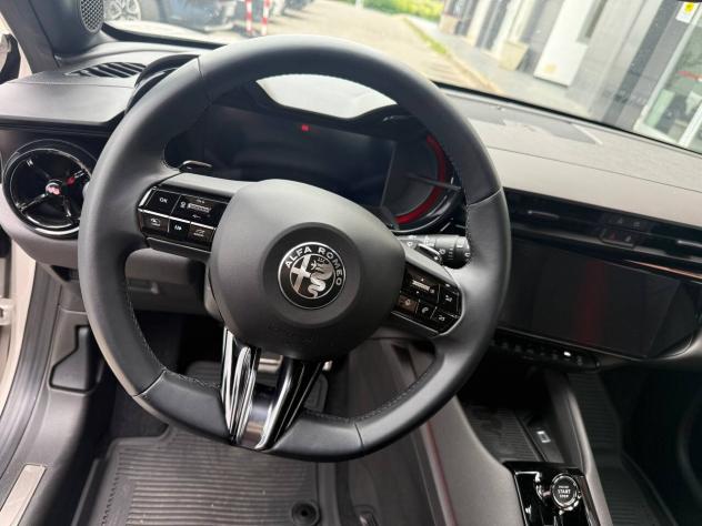 ALFA ROMEO Junior Junior 1.2 136 CV Hybrid eDCT6 Speciale - Foto 9