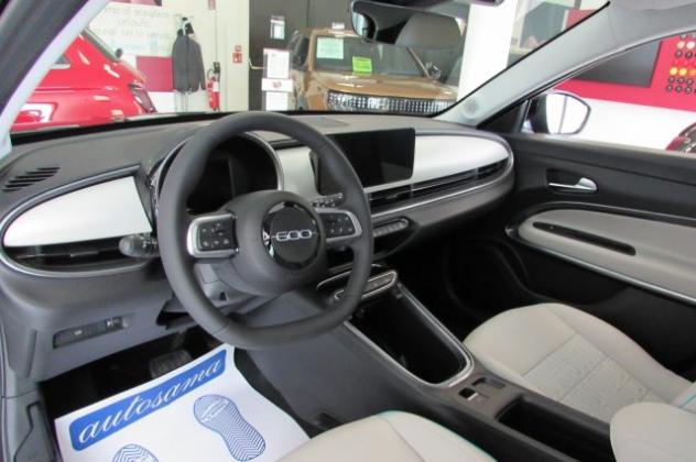 FIAT 600 1.2 Hybrid 145 CV DCT MHEV La Prima KMZERO rif. 23790053 - Foto 8