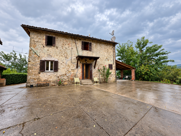 Casale in vendita a Barga 190 mq Rif: 1447100