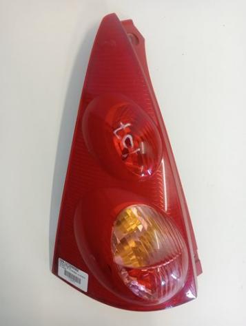 FANALE POST.S. 999-U1306082 Parti elettriche  Fanaleria  Fanali  Fanale post. sx. PEUGEOT - 107 - 01-06-2005 - 01-09-2014