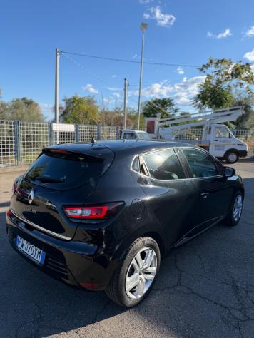 Renault Clio TCe 12V 90 CV 5 porte Moschino Intens - Foto 7
