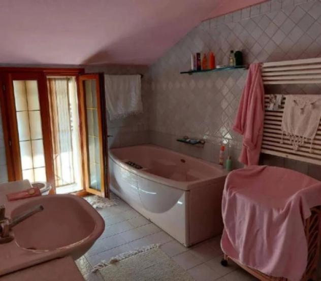 Immobile in asta di 215 m² con più di 5 locali in vendita a Cattolica - Foto 2
