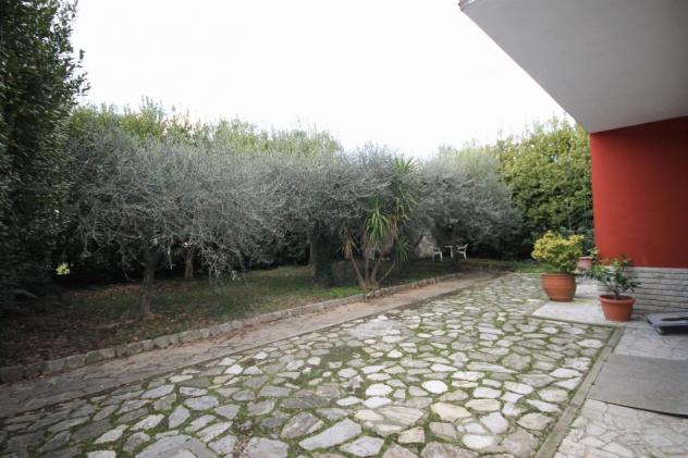 Villa in vendita a San Quirico di Moriano - Lucca 220 mq Rif: 949905 - Foto 4