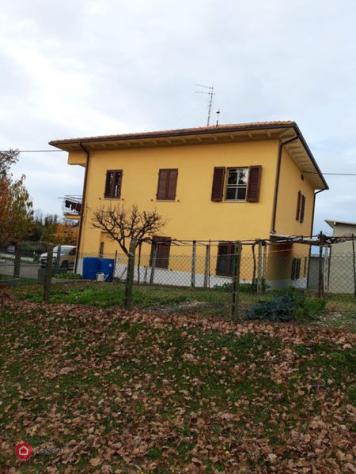 Casa Bi/Trifamiliare di 329mq a Urbino - Foto 2