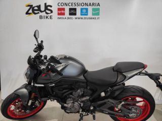 Ducati Monster 937 null