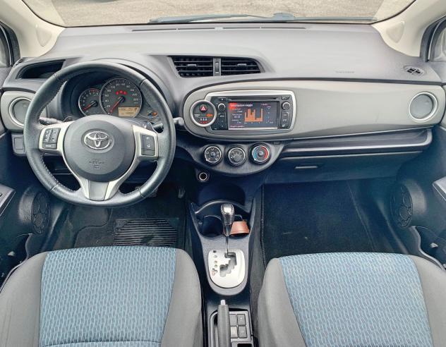 Toyota Yaris Yaris 1.3 5 porte Lounge - Foto 9