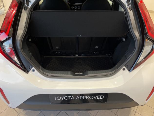 Toyota Aygo X 1.0B (72 CV) Active - Foto 9