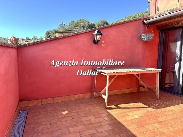 Appartamento con terrazzo, garage e cantina - Foto 3