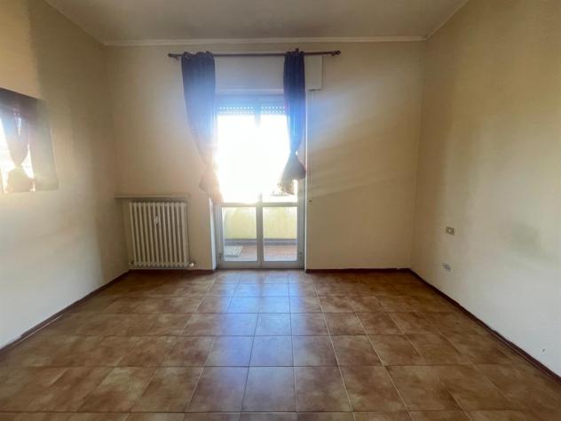 cst500 - ampio trilocale tutto balconato, box cantina e posto auto-- solo 750 € inclusi riscaldamento acqua e spese condominiali - Foto 14