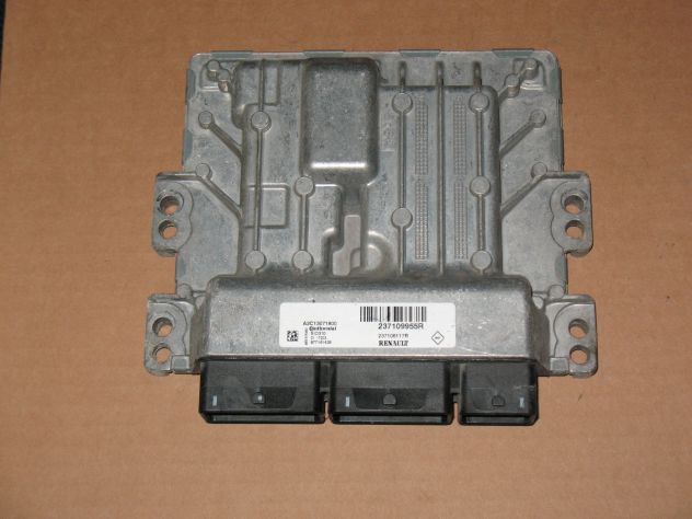 237109955R ECU CENTRALINA MOTORE RENAULT MASTER 2.3 SID310 A2C13071800 23706117R
