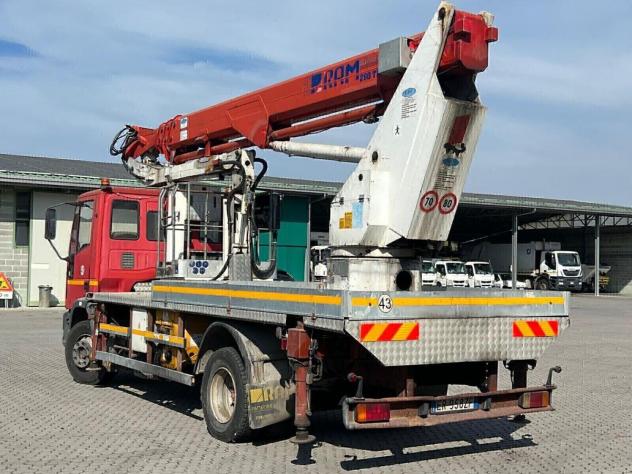 IVECO eurocargo piattaforma aerea 28 mt - Foto 4