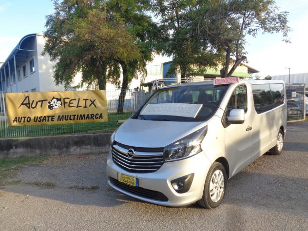 Vivaro 27 1.6 BiTurbo 145CV 9 posti full da vetrina
