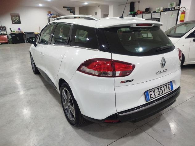 RENAULT - Clio - Sporter 1.5 dCi 8V 75 Costume Nat. - Foto 8