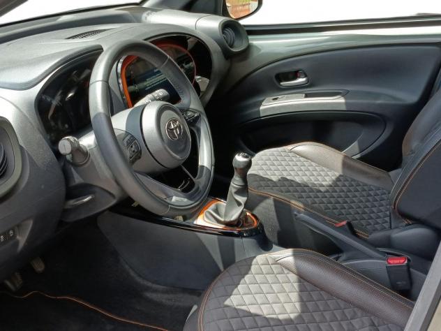 Toyota Aygo X 1.0B (72 CV) Limited - Foto 7