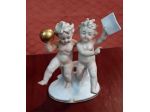 ANTICA RARA COPPIA DI PUTTI ALLEGORICI IN CERAMICA DIPINTA DORATA