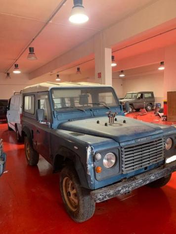 LAND ROVER Defender 90 diesel rif. 20547063