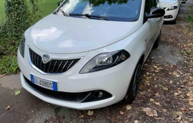 Lancia Ypsilon 1.0 FireFly 5 porte S&S Hybrid Gold