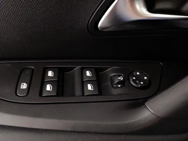 Peugeot 2008 1.2 PURETECH 100CV S&S ALLURE PACK - Foto 10