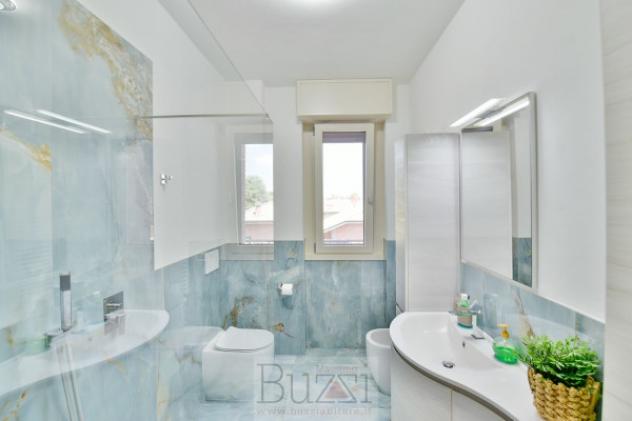 Appartamento di 166 m² con 5 locali e box auto in vendita a Nova Milanese - Foto 17