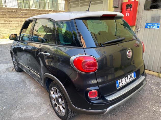 Fiat 500L 1.6 Multijet 120 CV Trekking - Foto 2