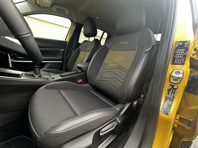 Jeep Avenger 1.2 Turbo Summit - Foto 9