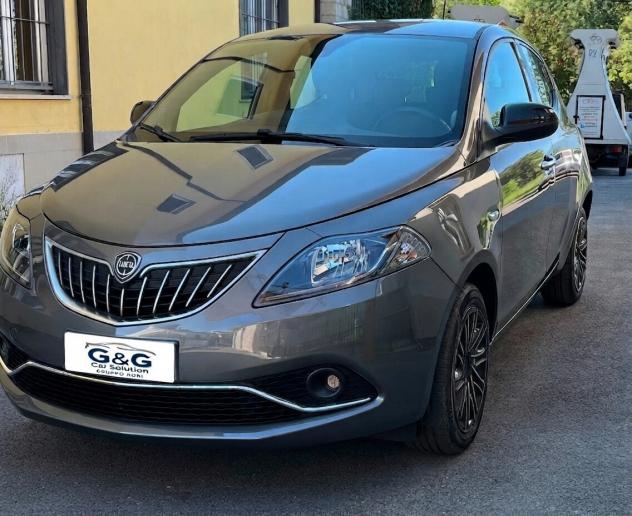 Lancia Ypsilon 1.0 Hybrid Gold | Adatta Neopatentati - Unico Proprietario -Km certificati - Foto 3