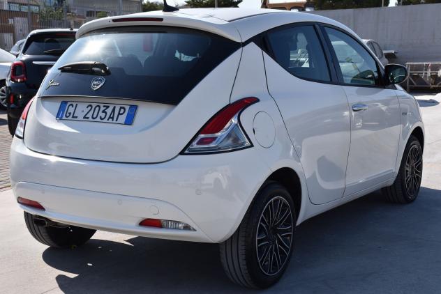 Lancia Ypsilon 1.2 69 CV 5 porte GPL Gold - Foto 4