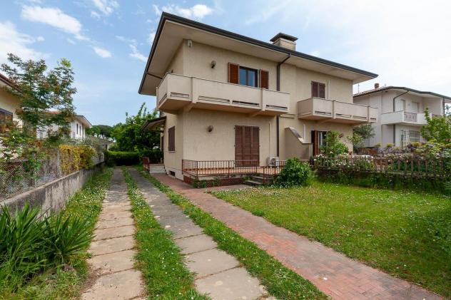 Villetta bifamiliare in vendita a Pietrasanta 152 mq Rif: 1406415