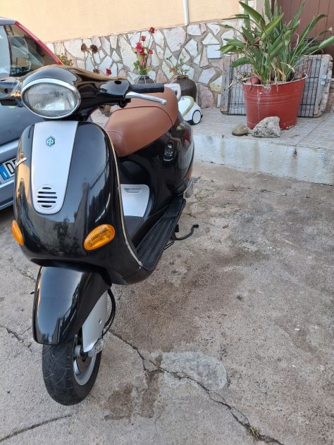 Piaggio Vespa 50 et 2