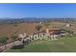 Rustico / Casale di 790 m² con più di 5 locali in vendita a Montepulciano