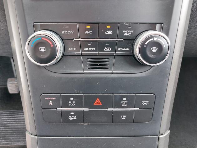 Mahindra XUV500 W8 AWD 4x4 2.2 Tdi 140cv E6B con 7 posti - Foto 9
