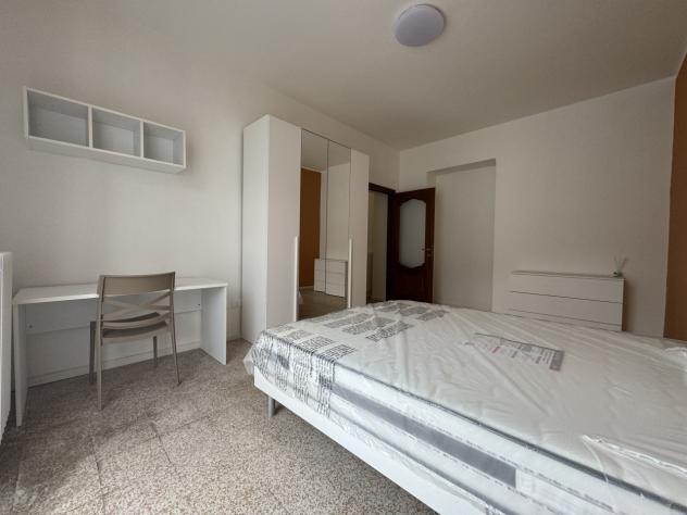Stanza in appartamento in affitto a Torino - Foto 4
