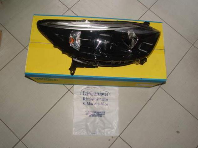 Fari anteriori captur renault 260100758r