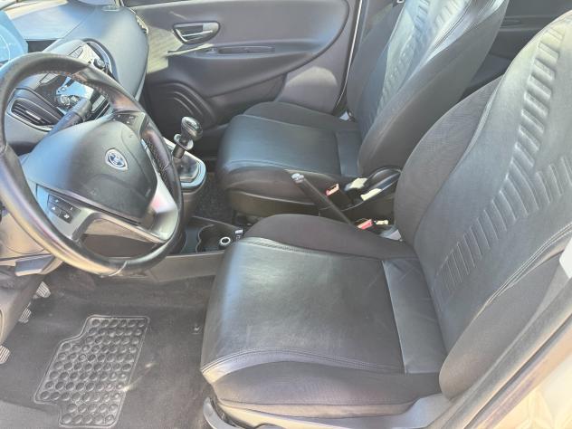 Lancia Ypsilon 0.9 TwinAir 85 CV 5 porte S&S Platinum - Foto 8