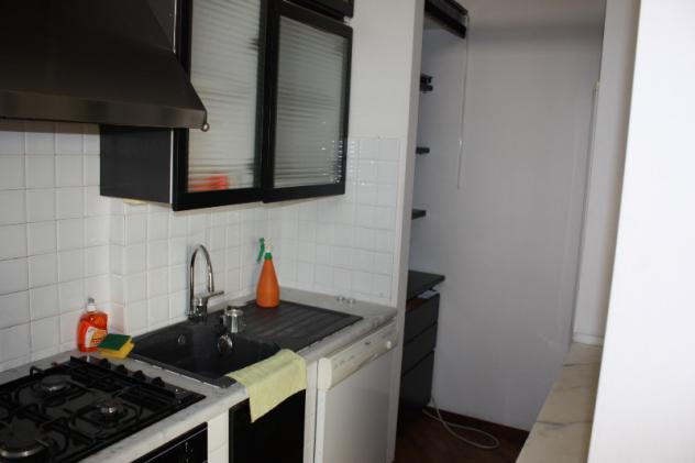 MASSA, centralissimo, appartamento al 5° piano con ascensore. L'immobile è stato completamente risistemato e si compone internamente di: sala, cucino - Foto 7